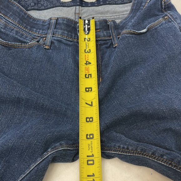 LEVIS 525 STRAIGHT LEG Blue Frayed Hem Women Jeans SIZE 8 - Picture 4 of 8